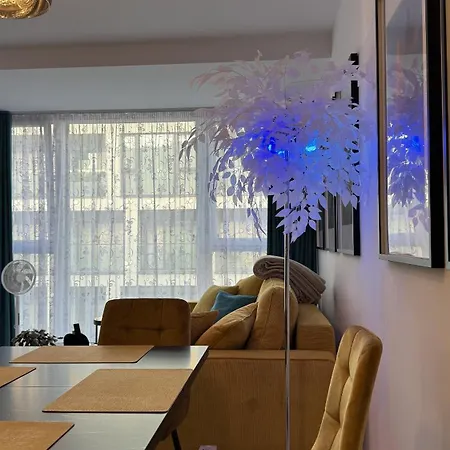 Апартаменты River Walk - *